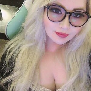 Meet your Posher, Lindsey